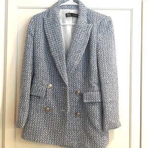 Zara textured weave style blazer in blue and white with silver buttons.